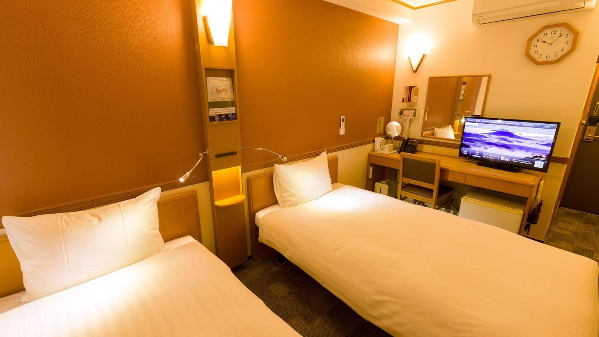Toyoko Inn Toyohashi Eki Higashi Guchi Ruang foto