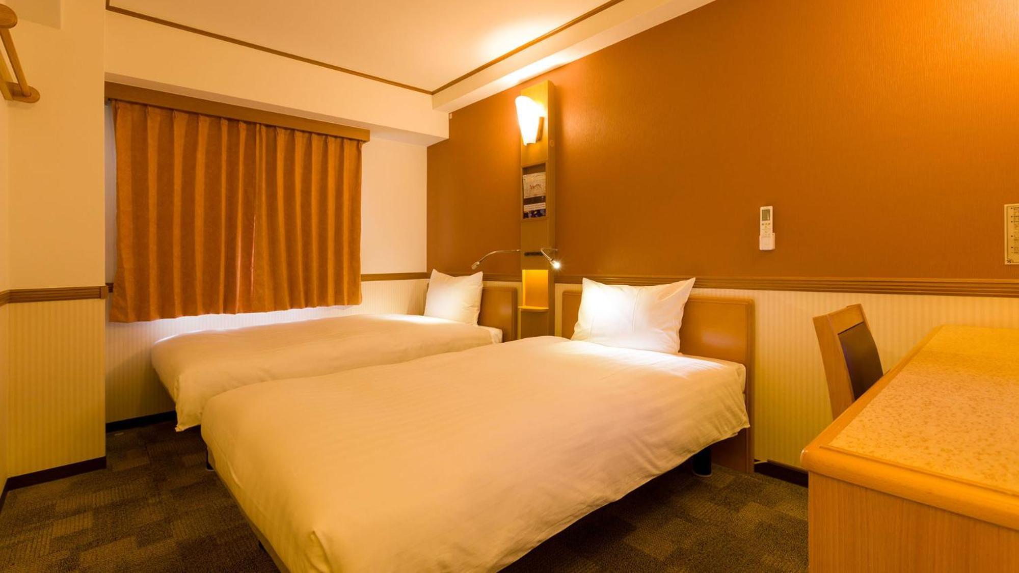 Toyoko Inn Toyohashi Eki Higashi Guchi Ruang foto
