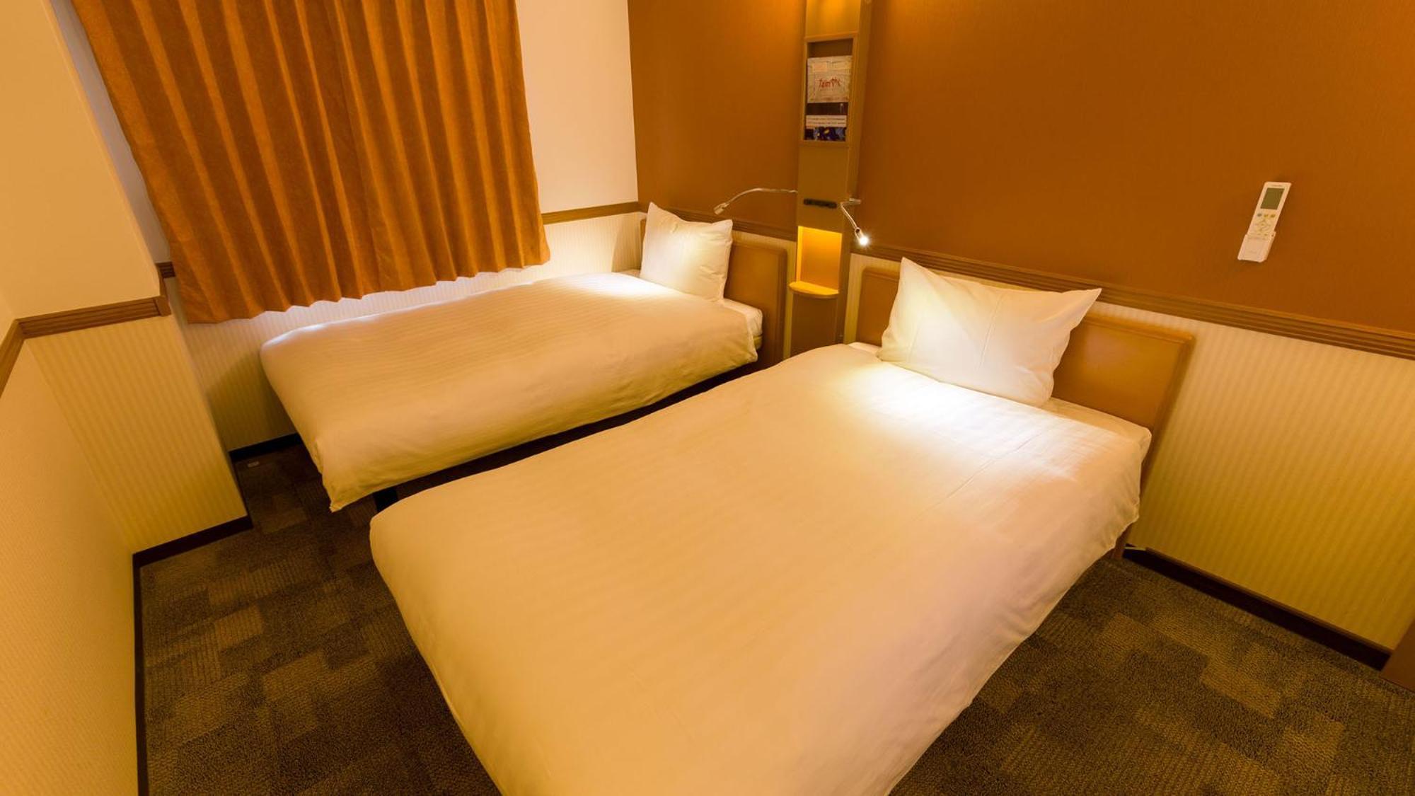 Toyoko Inn Toyohashi Eki Higashi Guchi Ruang foto