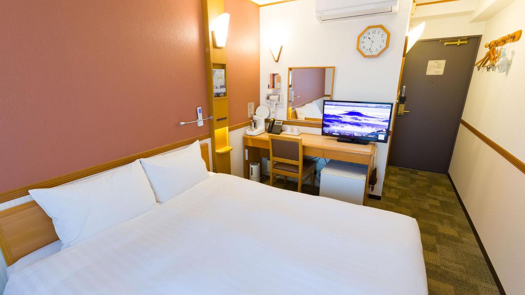 Toyoko Inn Toyohashi Eki Higashi Guchi Ruang foto